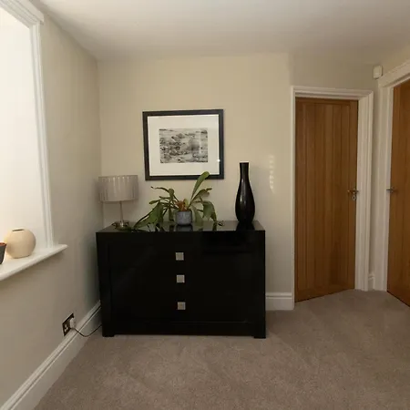 Oulton House - Beautiful Restored 2 Bedroom In Spofforth, Harrogate بيت للعطل