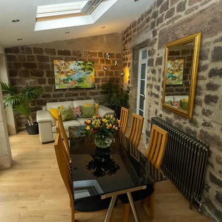 Ferienhaus Oulton House - Beautiful Restored 2 Bedroom In Spofforth, Harrogate